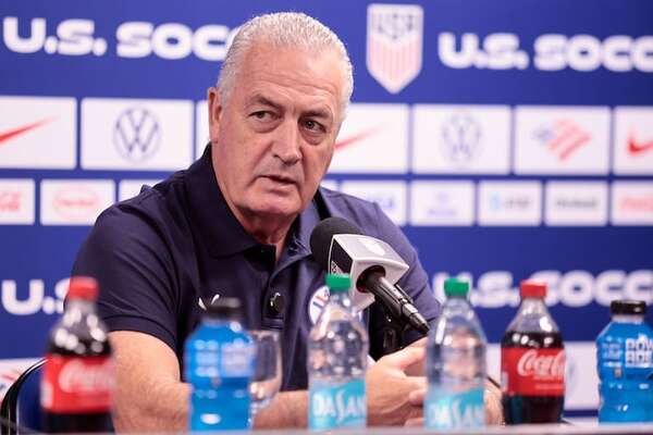 Gustavo Alfaro: “buscamos enfrentarnos a equipos que estén por encima del nivel nuestro” - Selección Paraguaya - ABC Color