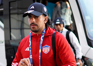 Popular / Ex pelotero de Cerro encaró a un periodista en Colombia