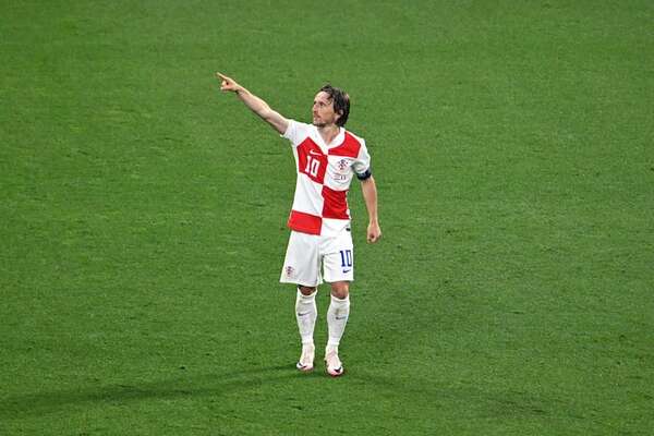 Croacia clasifica y Luka Modrić jugará su quinto Mundial - Fútbol Internacional - ABC Color
