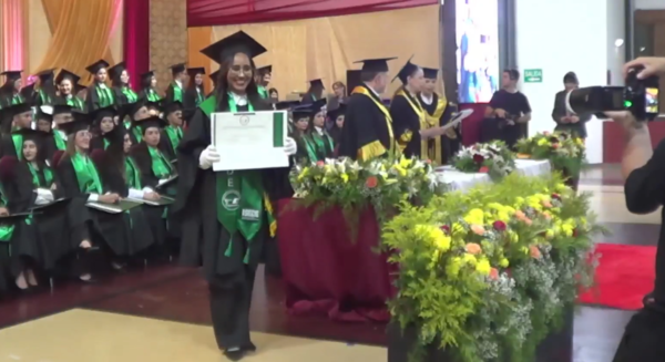 Acto de graduación del ISEDE en el complejo UNAE reunió a nuevos profesionales de la educación