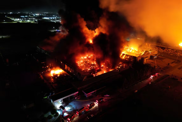 Argentina: dantesca explosión en zona industrial de Ezeiza deja más de 20 heridos