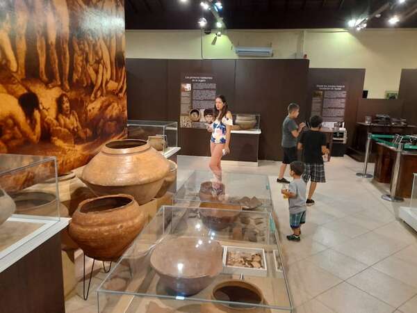 Noche de los Museos: Ayolas abre sus puertas a la historia y la tradición - Nacionales - ABC Color