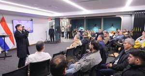 La Nación / Che Róga Porã 2.0: paraguayos en EE. UU. reciben información de cómo acceder a una casa propia