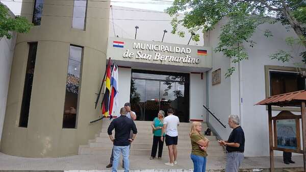 Intendente de San Bernardino hizo el vacío a la Cámara de Comercio - Nacionales - ABC Color