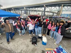 Pasión albirroja: así viven los paraguayos la previa en EE.UU. - Nacionales - ABC Color