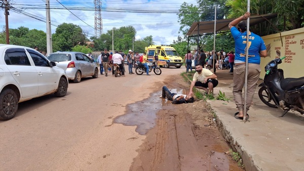 Choque de motocicletas deja tres heridos en Villa Armando - Concepción al Día