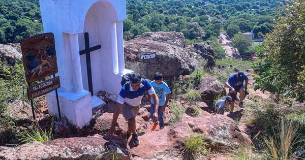 La Nación / Mitología, arte y confección: los sellos de Yaguarón