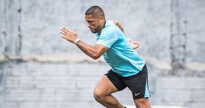 La Nación / Richard aceptaría la reducción