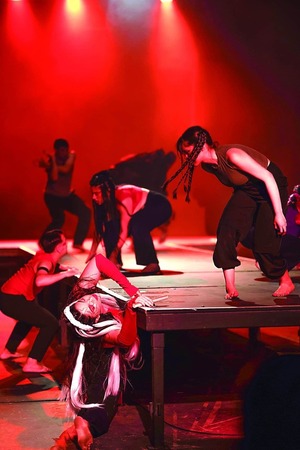 EMAD Presenta "La Metamorfosis" de Kafka con Intensidad