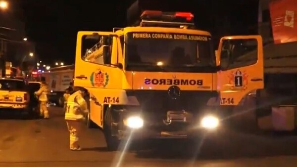 Simulacro de incendio alertó a vecinos y comerciantes en zona del Mercado 4