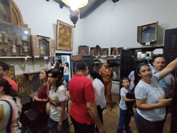 Itauguá revive su historia: multitud colma la Noche de los Museos  - Nacionales - ABC Color