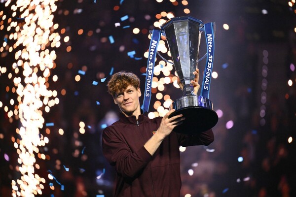 Sinner pone fin al 2025 conquistando el Masters ATP frente a su némesis Alcaraz