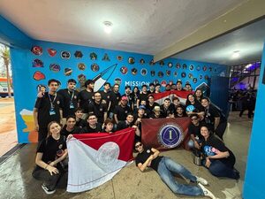 Popular / FIUNA se destaca en competencia de lanzamiento de cohetes