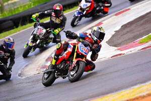 Campeonato Nacional de Moto Velocidad-AMVP: Sensacional 7ª fecha en Ñu Guasu - ABC Motor - ABC Color