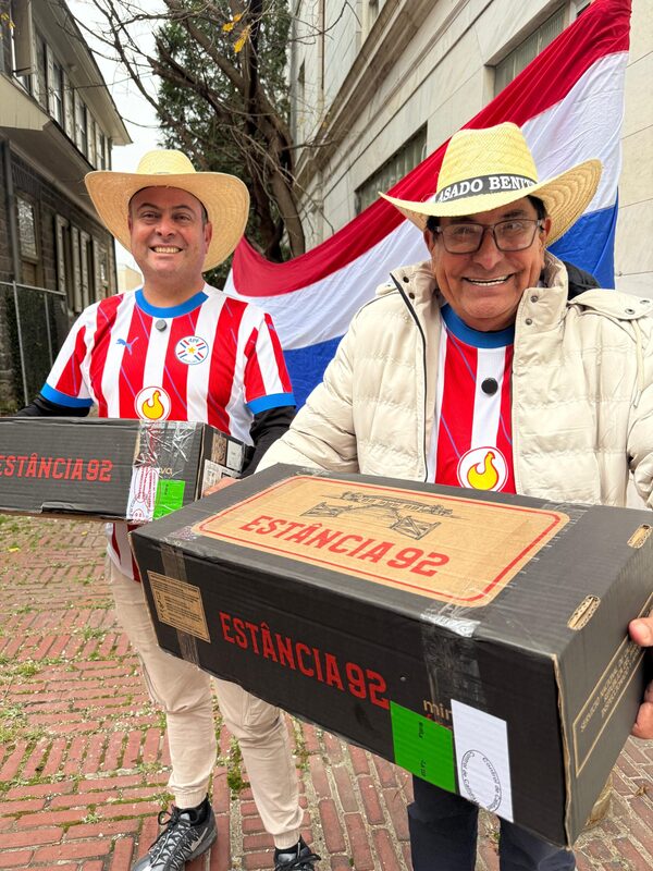 Popular / Asaditos paraguayos arrasaron en Pensilvania tras partido de la Albirroja