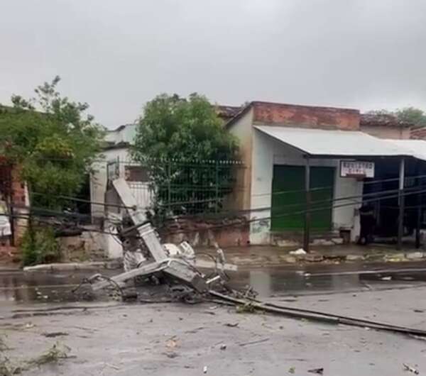 Temporal deja fuera de servicio 74 alimentadores y obliga a ANDE a activar Código Rojo - Nacionales - ABC Color
