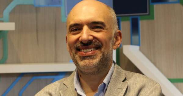 La Nación / El Liderazgo Sintético