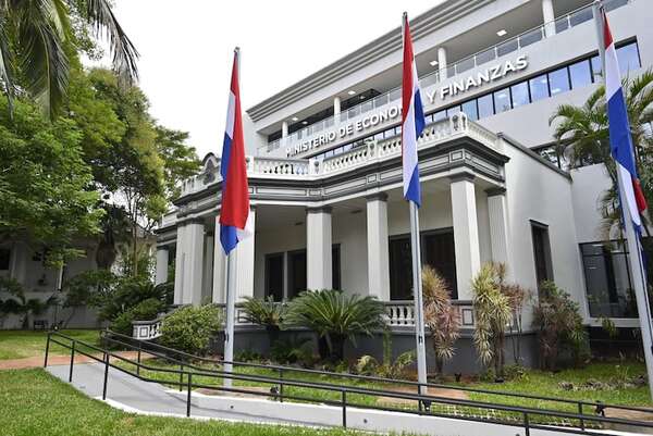 Déficit fiscal: problema de “coordinación” impide que el gobierno pague sus deudas, según exministro - Economía - ABC Color