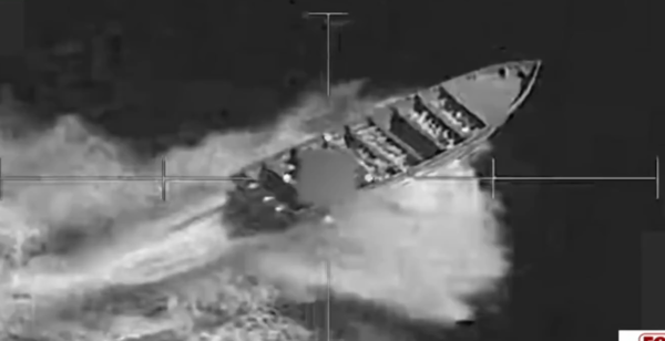 EE.UU destruyó otra lancha con drogas y abatió a tres presuntos narcoterroristas