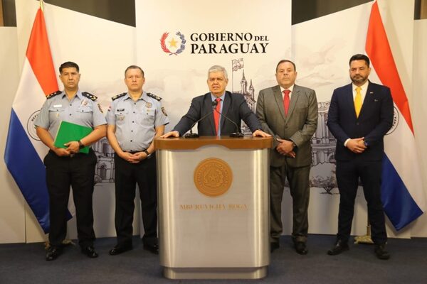 Gobierno brinda detalles de operativo que permitió incautar 22 kilos de oro en el aeropuerto Silvio Pettirossi