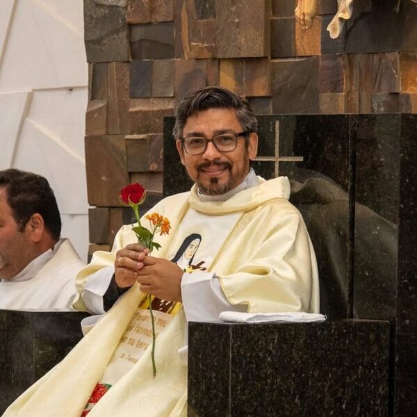 Jóvenes planearon asesinato de sacerdote para vender su auto en Paraguay