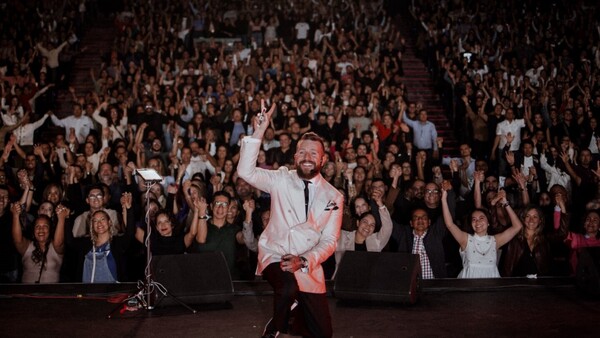 Conferencista mexicano vive "la peor turbulencia" al atravesar tormenta en su vuelo a Paraguay