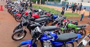 La Nación / Minga Guazú: en combate a carreras ilegales, policías incautaron 80 motocicletas