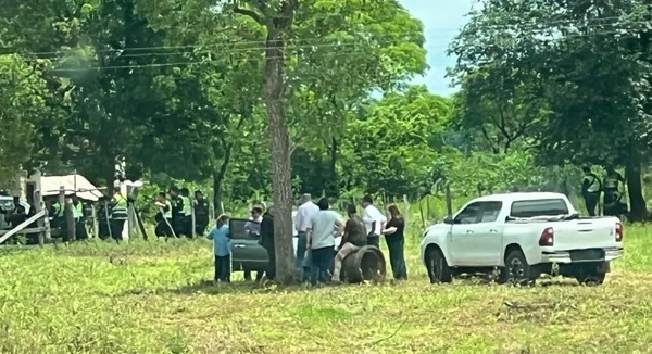 Familia Lindstron denuncia irregularidades en procedimiento fiscal para despojarlos de su propiedad