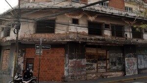 ¿Nadie quiere el Excélsior? Segunda subasta desierta y el MEC seguirá ofertando el edificio abandonado