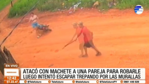 Atacó a una pareja con un machete para robarle