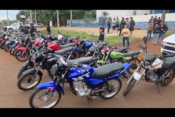 Caen 80 motociclistas en control contra carreras clandestinas en Alto Paraná - ADN Digital