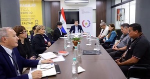 Funcionarios del Ministerio Público suspenden huelga tras acuerdo en mesa tripartita