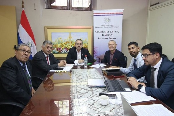 Recomiendan aprobar enseñanza obligatoria del inglés en todas las escuelas - ADN Digital