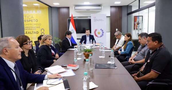 Diario HOY | Levantan la huelga de funcionarios del Ministerio Público