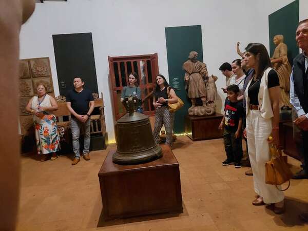 Santiago, Misiones festejó los 300 años de su campana jesuítica - Nacionales - ABC Color