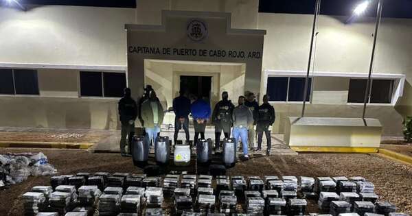 La Nación / Trump, de acuerdo con atacar drogas en México