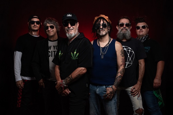 "Desearía", de Kapanga y Bandalos Chinos, ya disponible