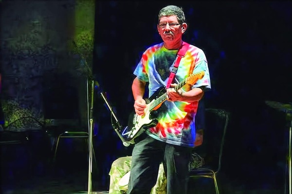 Pionero del Rock Paraguayo Pide Ayuda para Operación