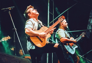 Roscer Díaz: Concierto Benéfico por Niños de Acosta Ñu