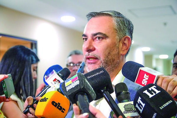 Senador Pide a Ortega Declinar y Apoyar a Soledad Núñez