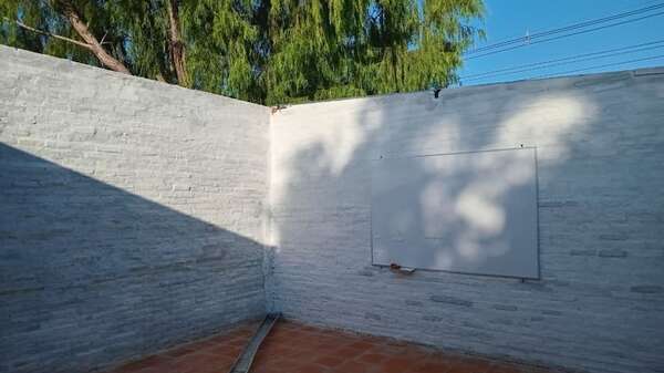 Esperan asistencia tras destrozos de aulas y casas en el Refugio Copaco - Nacionales - ABC Color