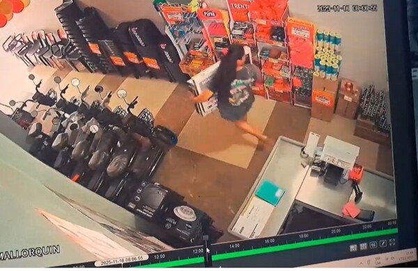 Popular / ¡Doña omonda tele para ver la novela!