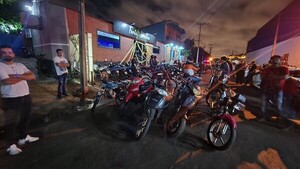 Del baile al calabozo: Allanaron una disco clandé y se armó sarambi