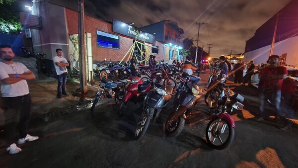 Del baile al calabozo: Allanaron una disco clandé y se armó sarambi