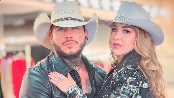 Popular / Novio de Alicia Villarreal, tras ser señalado de mantenido y bi, responde: “Los gastos corren por mi cuenta”