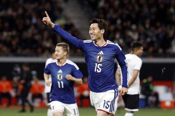 Bolivia se desinfla ante un Japón en forma para el Mundial - Fútbol Internacional - ABC Color