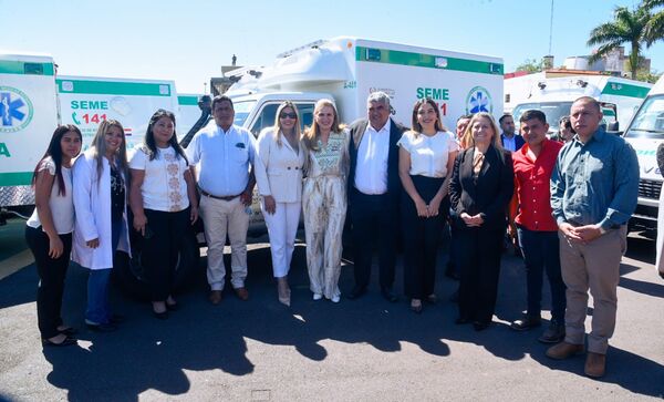 Gobierno entrega 48 ambulancias y refuerza el sistema de emergencias en todo el país