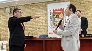 Dani Mujica asume como intendente de Ciudad del Este