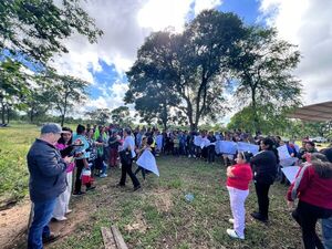 Con movilización, respaldan a familia Lindstron - Concepción al Día