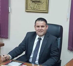 Condenan a 20 años de cárcel a médico naturalista por abuso sexual en niños - PDS RADIO Y TV